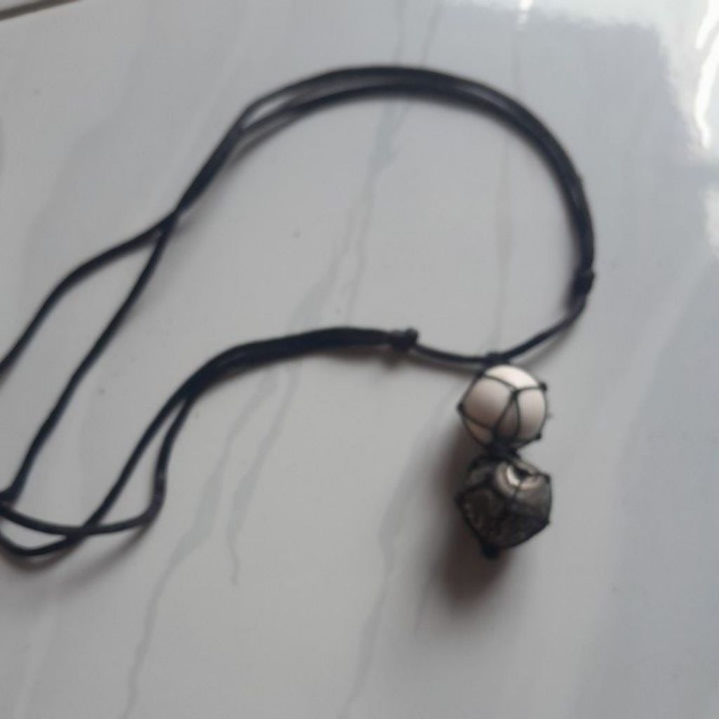 สร้อยคออาเกต 2 อัน tid4r และ mut4b3si net