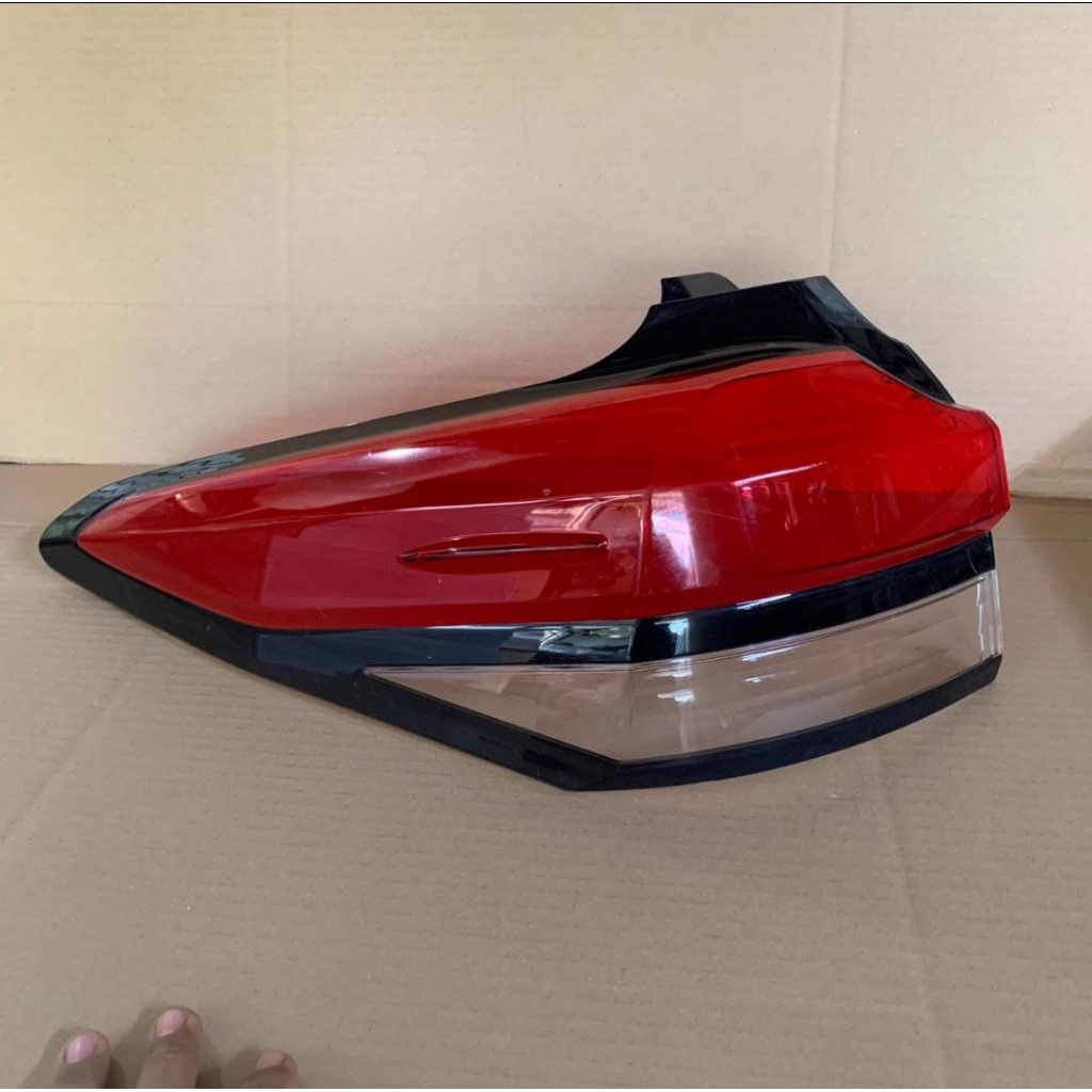 Innova Zenix stop lamp mica, Innova Zenix ด้านหลังโคมไฟ mica, Innova Zenix stop mica