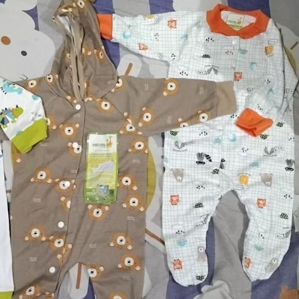 NEW Ready Sleepsuit Velvet Junior Nb-3m (รับ 2 ชิ้น + แถมชุดนอนเด็ก 1 ชุด nb)
