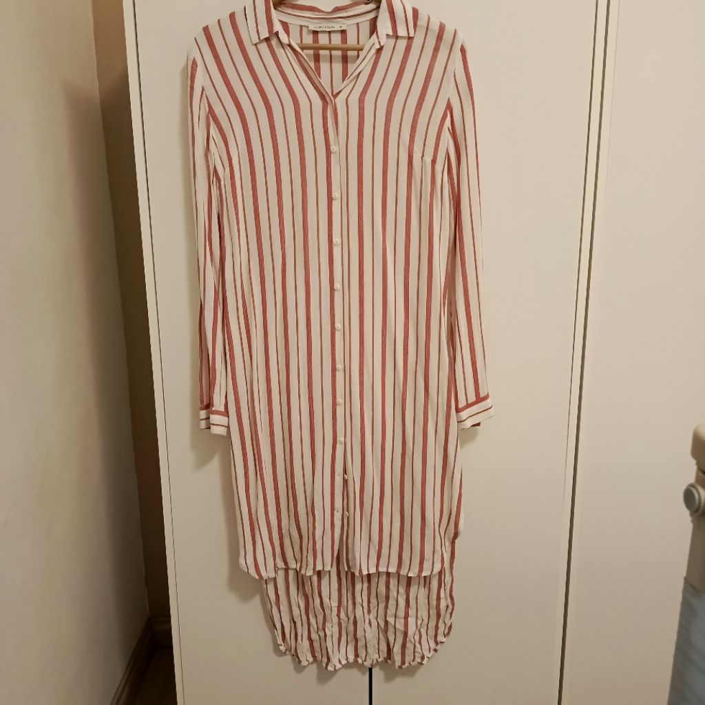 ชุดนอนเดรสแขนยาวผู้หญิง lc waikiki preloved