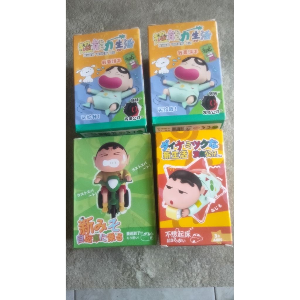 Crayon Shinchan Blind box Action Moving