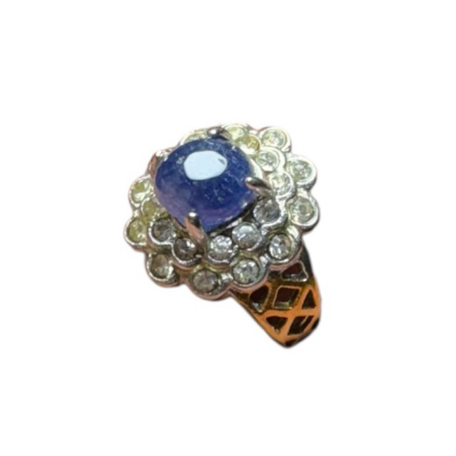 แหวนผู้หญิงพลอยคอรันดัมแซฟไฟร์สีน้ําเงิน | 20E-96