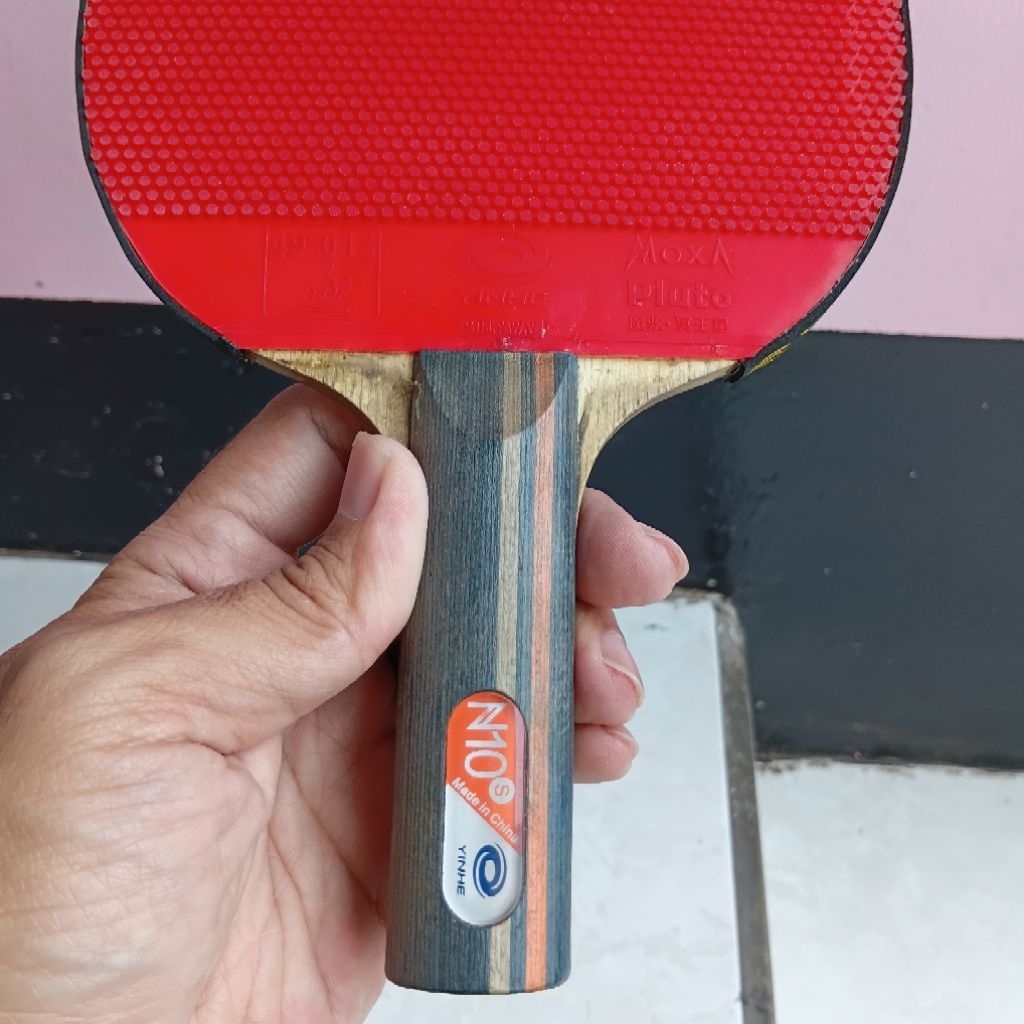 MERAH Yinhe n10s ไม้สมบูรณ์ ยางสีแดง Yinhe ฟองน้ํากึ่งpluto 1.8 มม., ยางสีดําจุด uranus pro ฟองน้ํา 