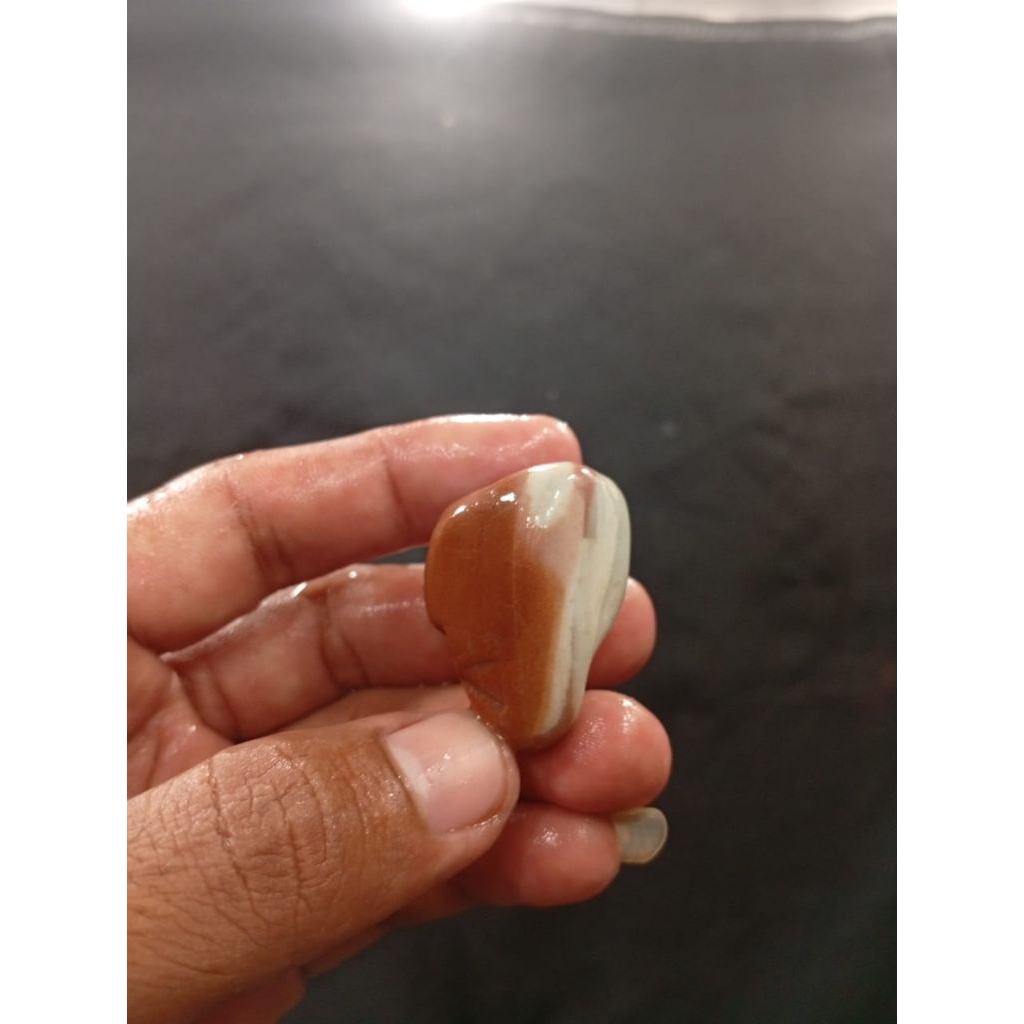 HIJAU หยกเขียวและหยกนม B66