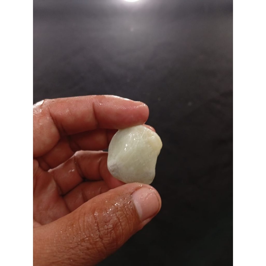 HIJAU หยกเขียวและหยกนม B82