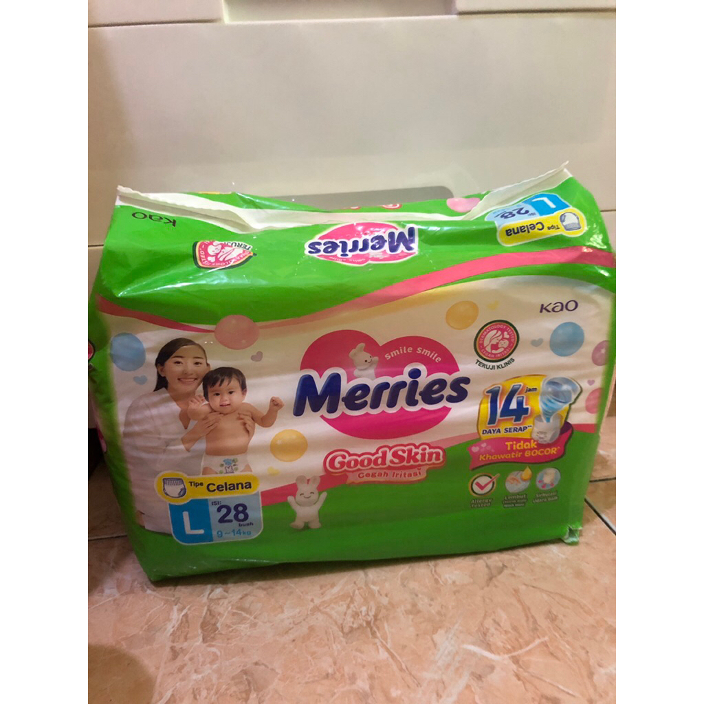 MERRIES PAMPERS PANTS L28 9-14 KG
