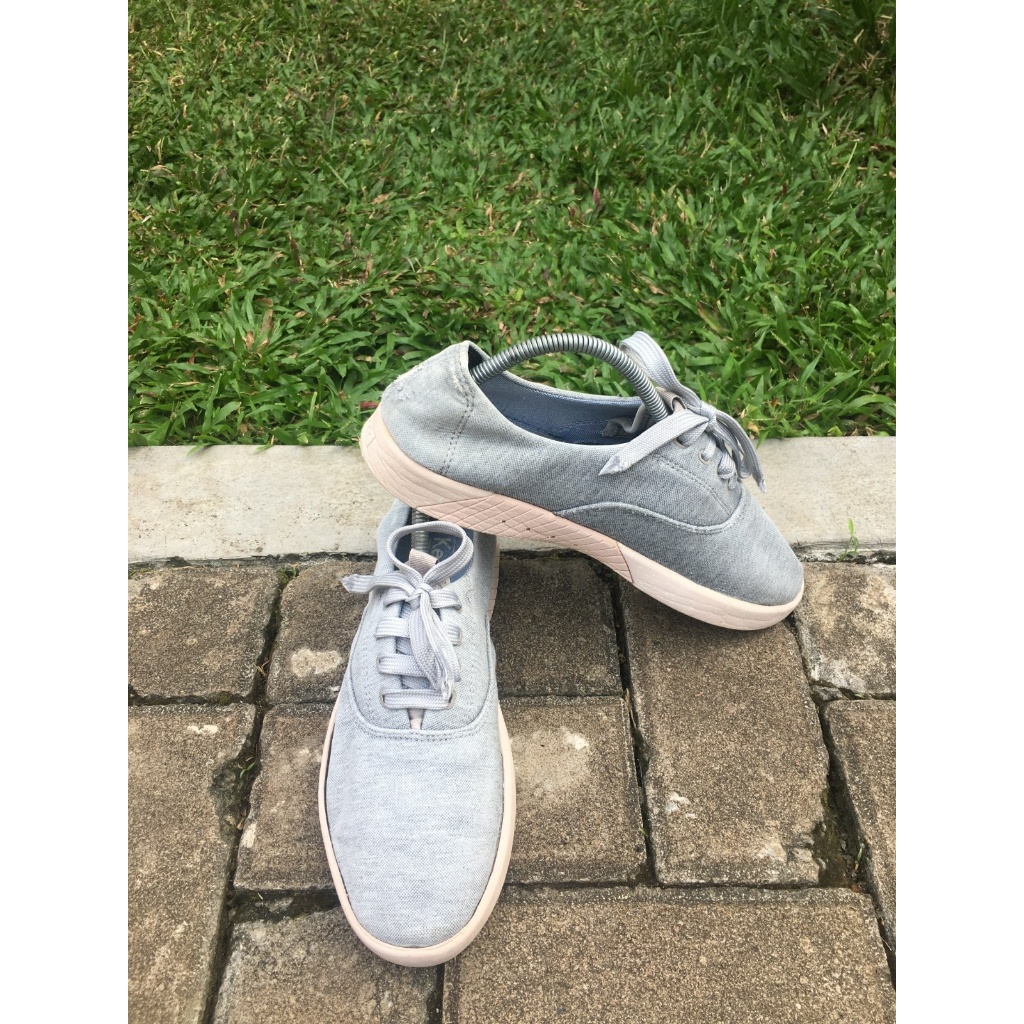 รองเท้า Keds มือสองของแท้