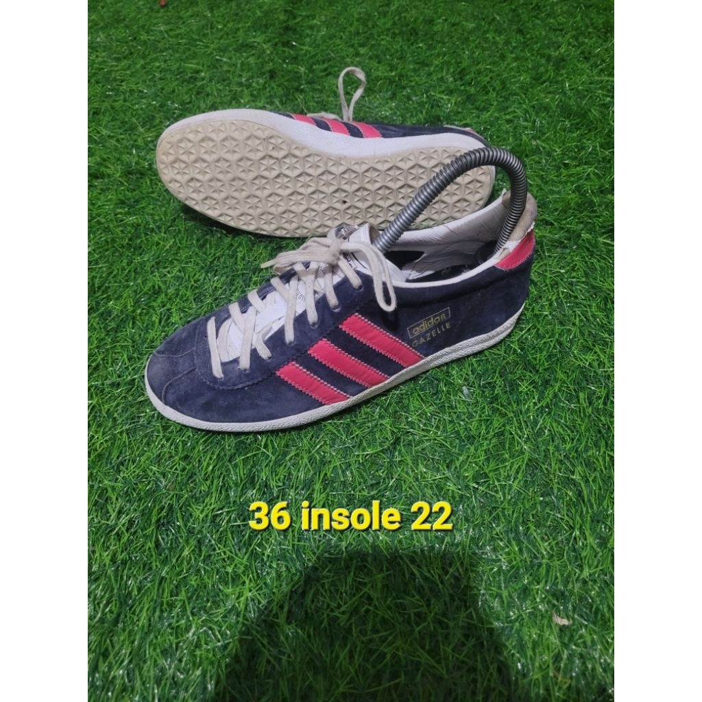 S36 รองเท้าผ้าใบละมั่ง