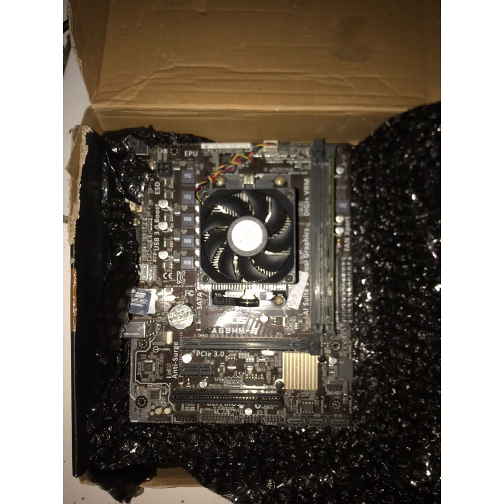 เมนบอร์ด Asus A68HM-E + Amd A4-4000