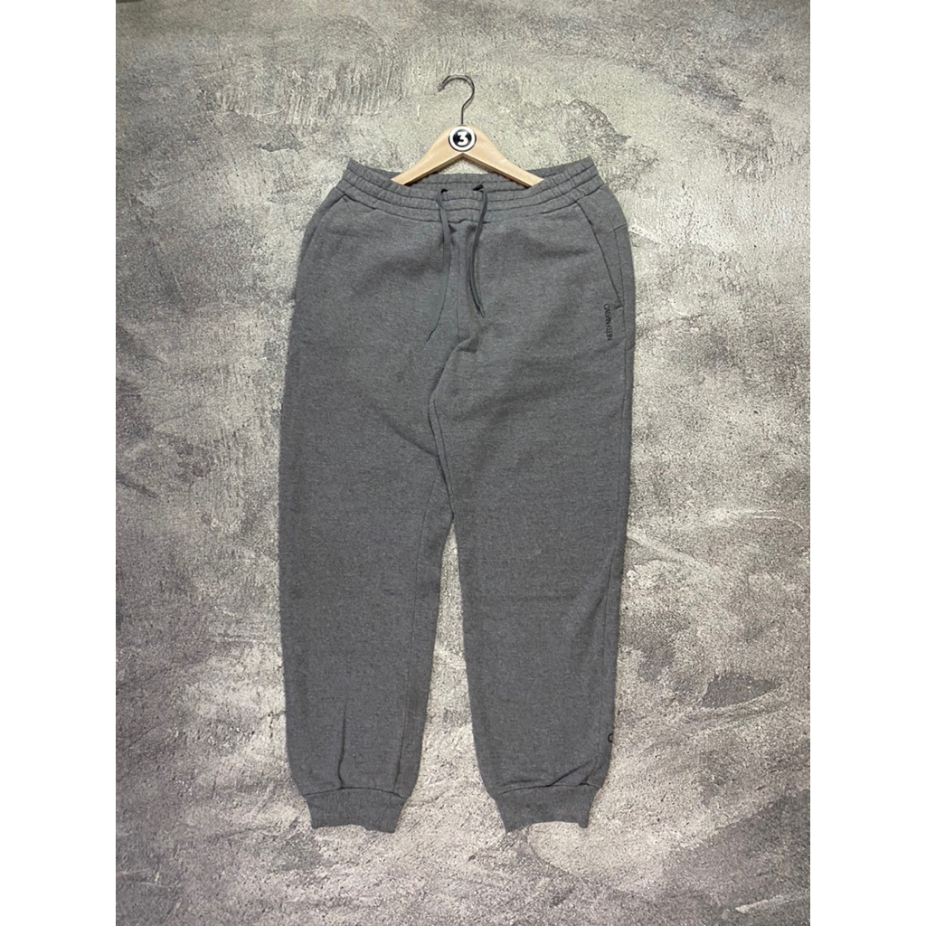 กางเกงจ็อกเกอร์ CALVIN KLEIN มือสอง