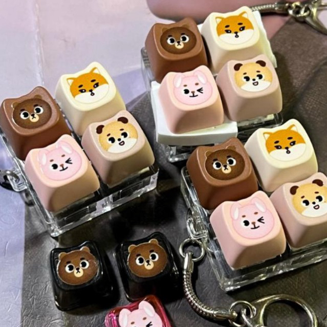 Denimalz Milk Cat Shape Keycap Fidget Keyring