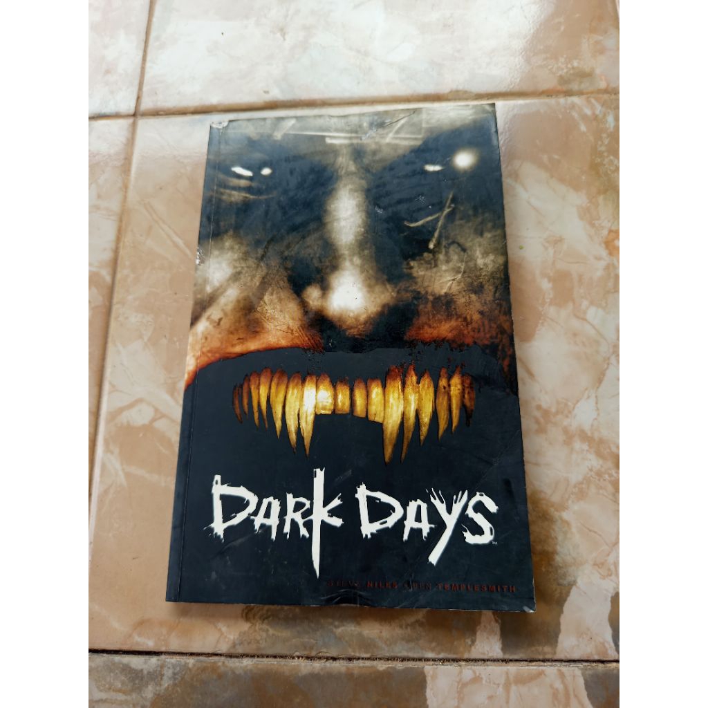 นําเข้า Comics 30 Days Of Night Dark Days TPB by Niles Templesmith 1st Print IDW Comics English
