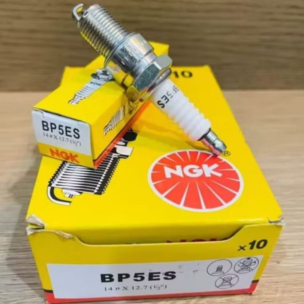 BP5ES o หัวเทียน NGK Satria Hiu 2 จังหวะ Ninja R SS RR Vespa RXZ