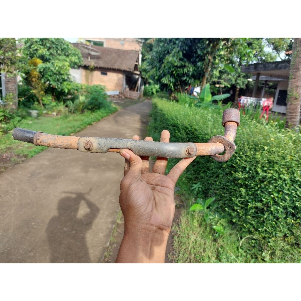 คอท่อไอเสียหุ่นยนต์ Jupiter Z ดั้งเดิม