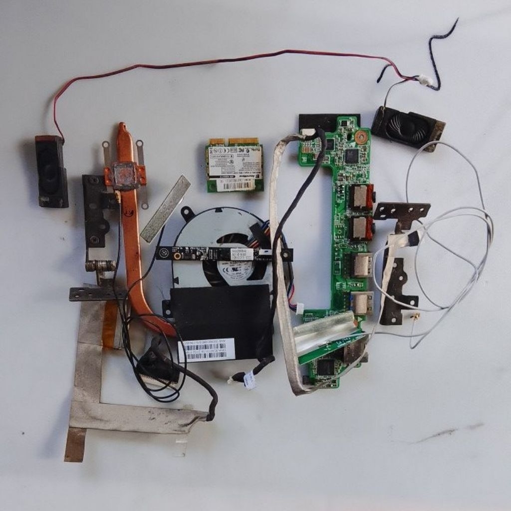 Asus Eee 1215B ชิ้นส่วนแล็ปท็อปพัดลมแบบยืดหยุ่นเว็บแคม LCD ยืดหยุ่น Wifi การ์ดบอร์ด USB บานพับเสียงล