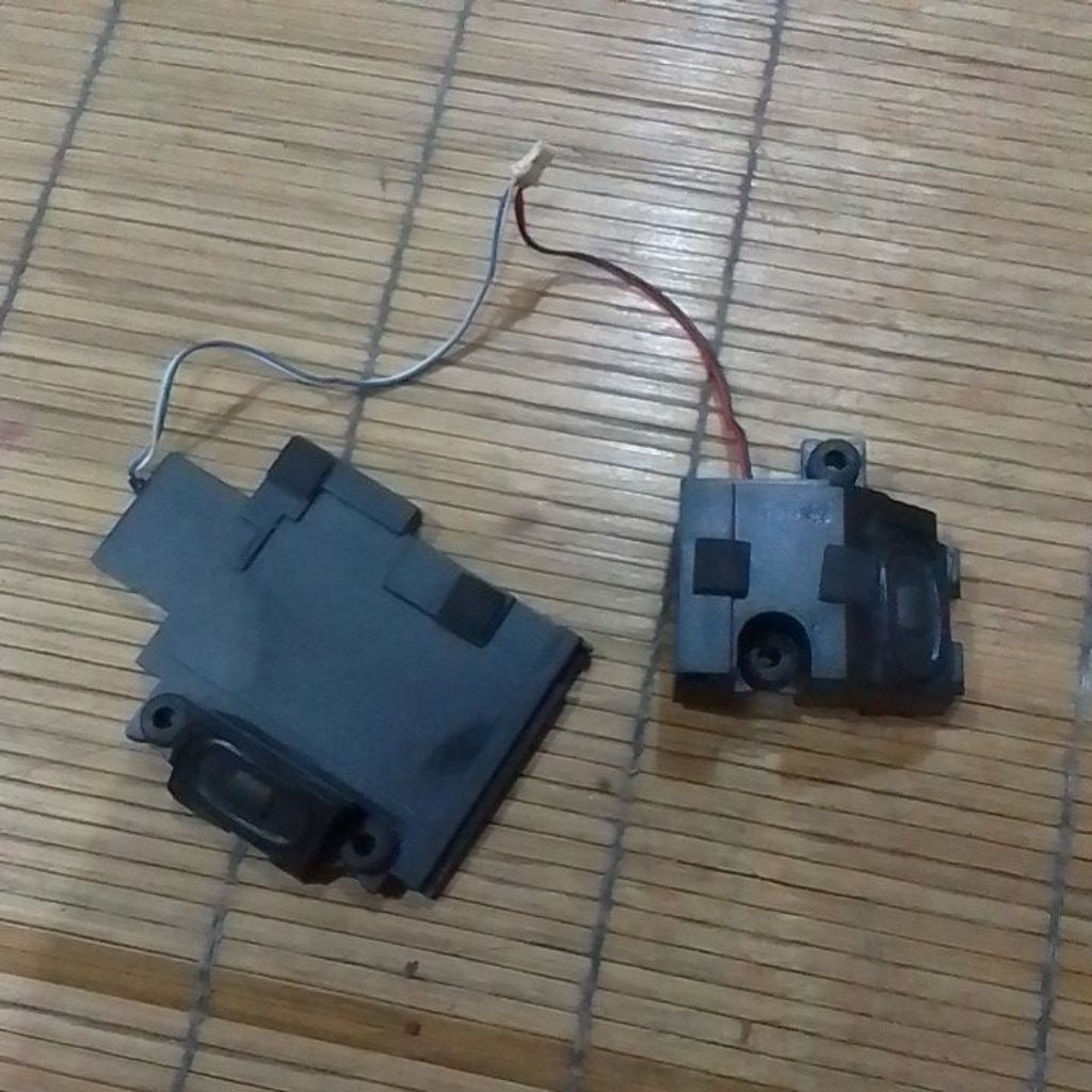 ลําโพง Lenovo G470**