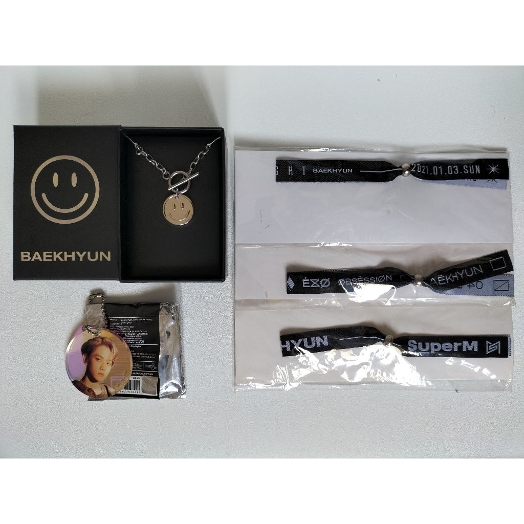 [พร้อม] MD Official EXO Baekhyun สร้อยคอ, สร้อยข้อมือ, พวงกุญแจ, ขาตั้งเดินป่าอะคริลิค, แพ็คเกจถ้วยไ
