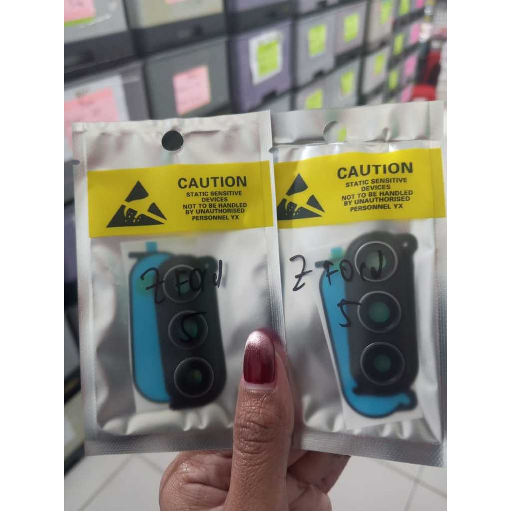 กระจกกล้อง + วงแหวนเลนส์กล้อง Samsung Z FOLD 5 สีดํา