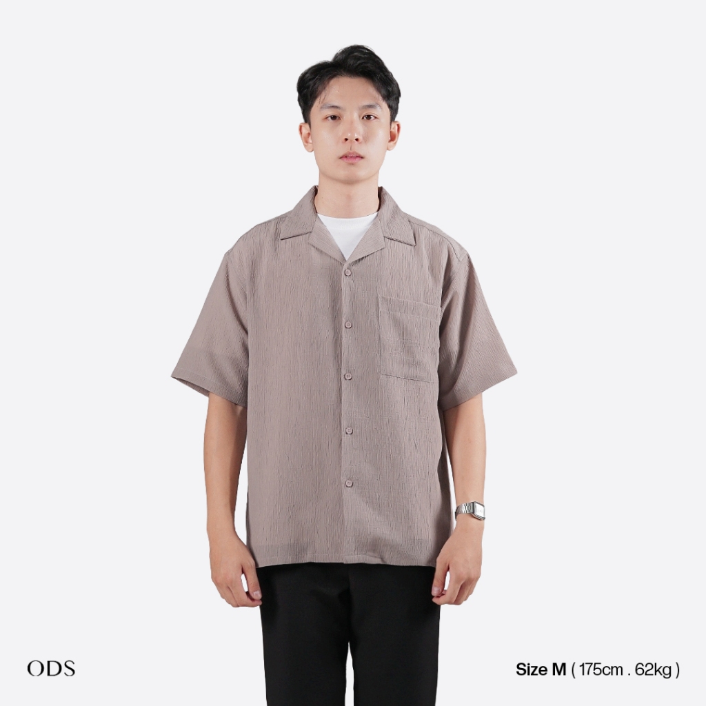 ODS เสื้อเชิ้ตแขนสั้นคอปกเปิด สีน้ําตาลเห็ด