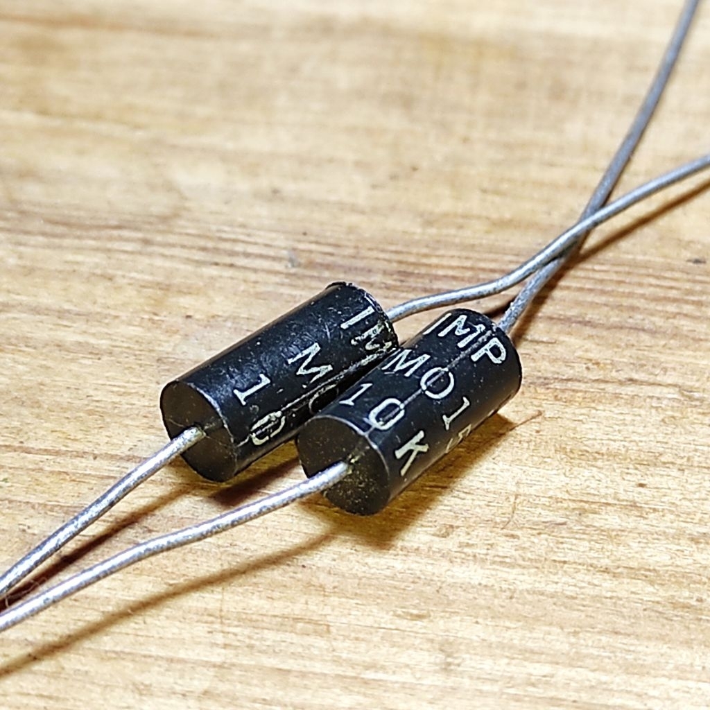 ตัวต้านทาน 10K, 300K IMP MO-15 Precision 1% 1Watt NOS High Grade