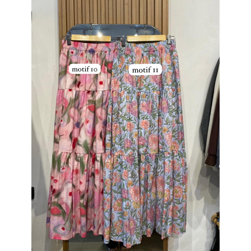 กระโปรง WILMA FLORAL