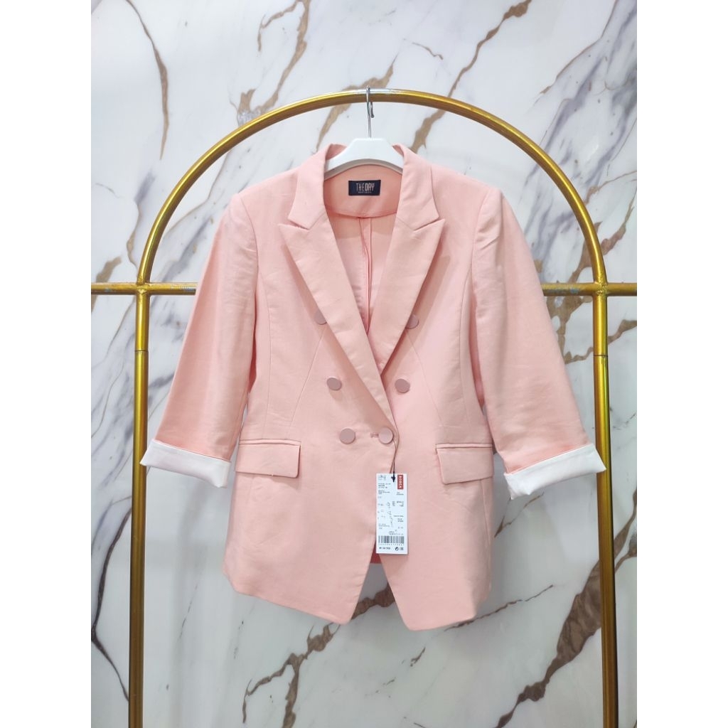 THE DAY Crop Blazer Size S LD86-88 เกาหลีสีชมพู softpink babypink back stick สีขาว 7/8 3/4