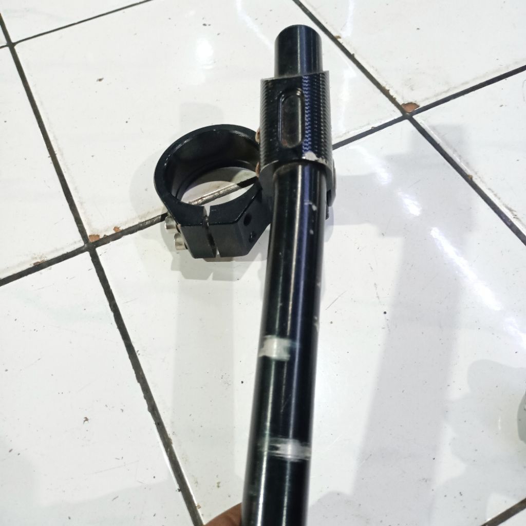 Ride it USD กลับหัว Universal Clip-on Handlebar ขนาด 51 มม. สีดํา Upside Down Clip-on Handlebar