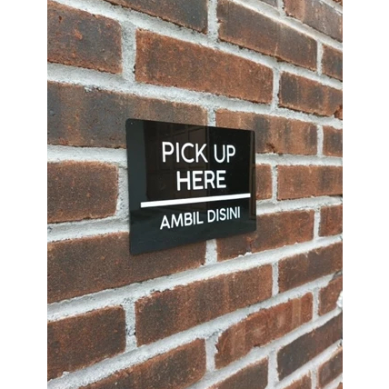 ป้ายอะคริลิค / Pick Up Here / Take Here