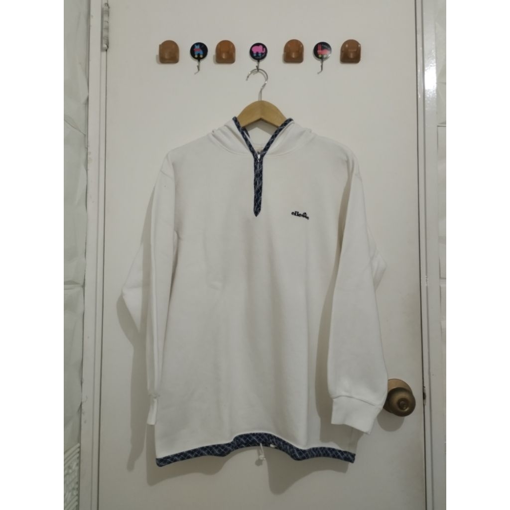 เสื้อฮู้ด Ellesse***