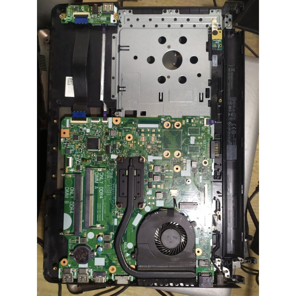 เมนบอร์ด dell vostro 14 5100 core i3 gen7 ตาย