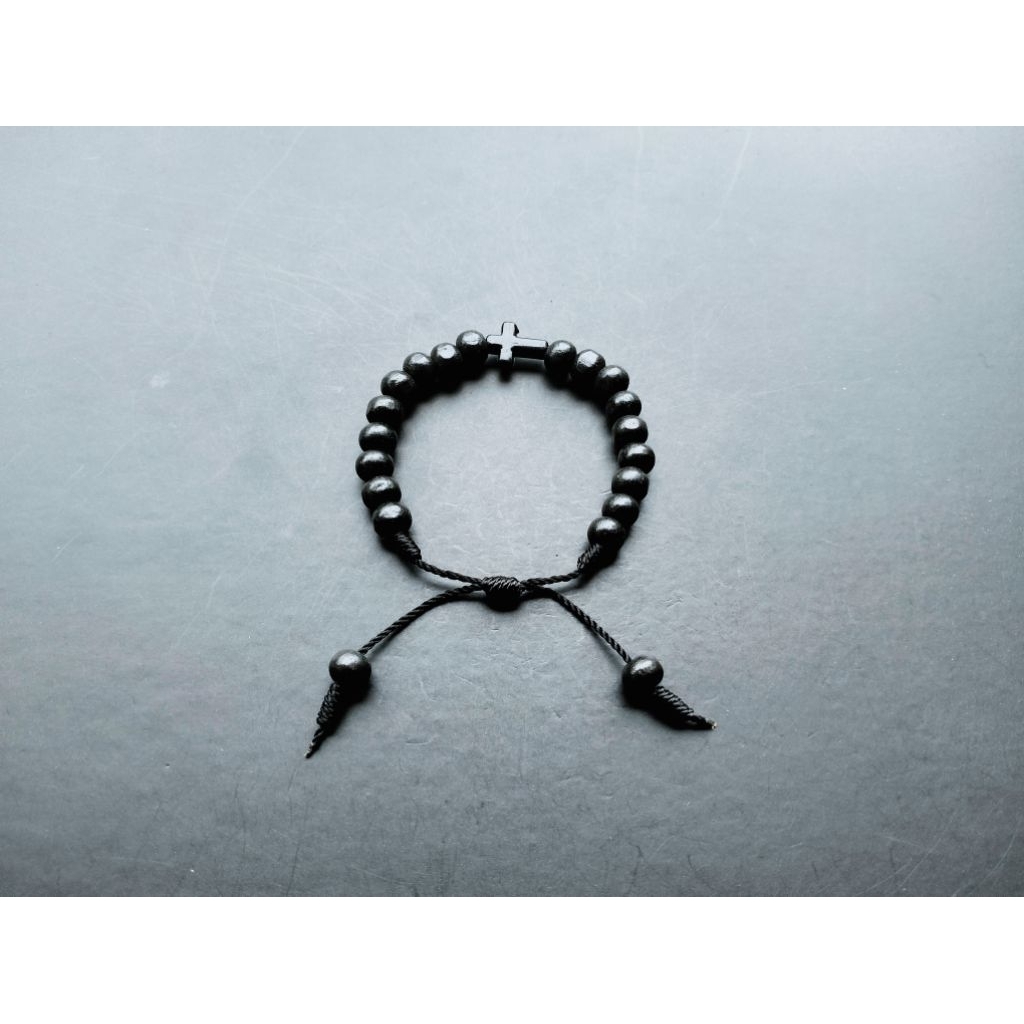 G1820 PREMIUM WOODEN CROSS BRACELET