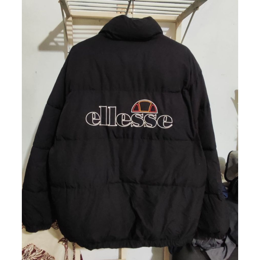 เสื้อแจ็คเก็ตปักเป้า Ellesse