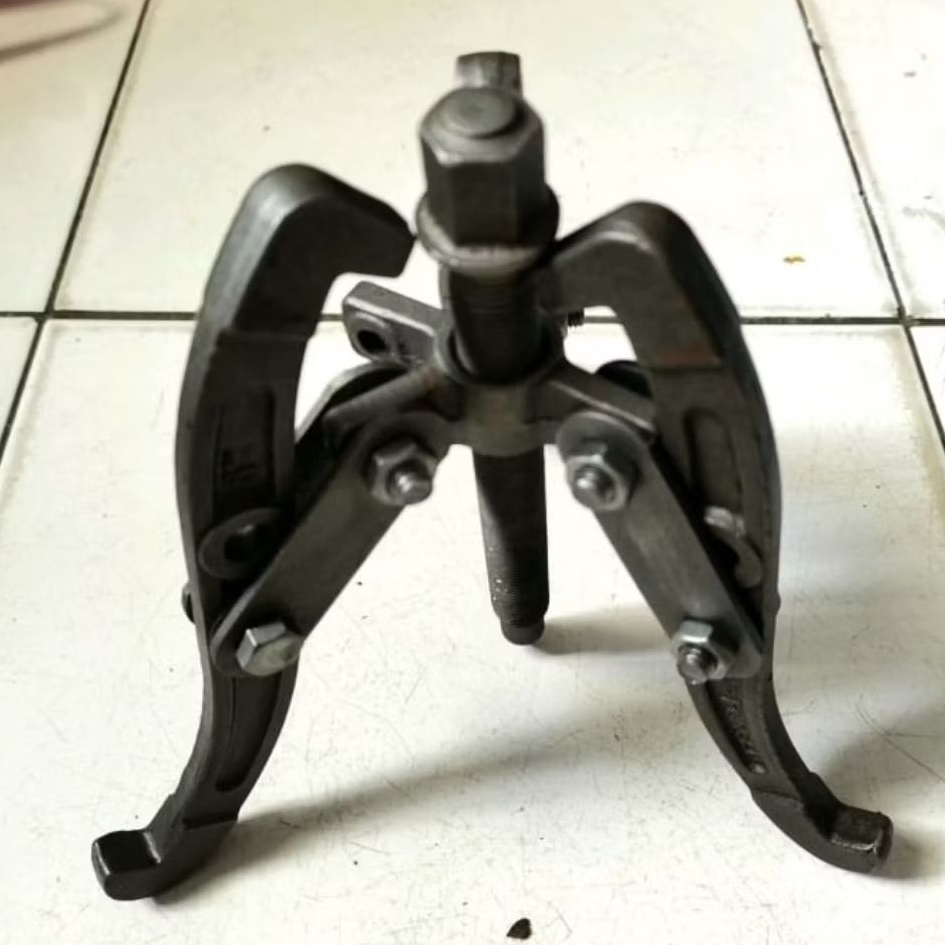 AMTECK THREE JAW 3 FEET 8" / AMTEck TREKEL 3 FEET 8"