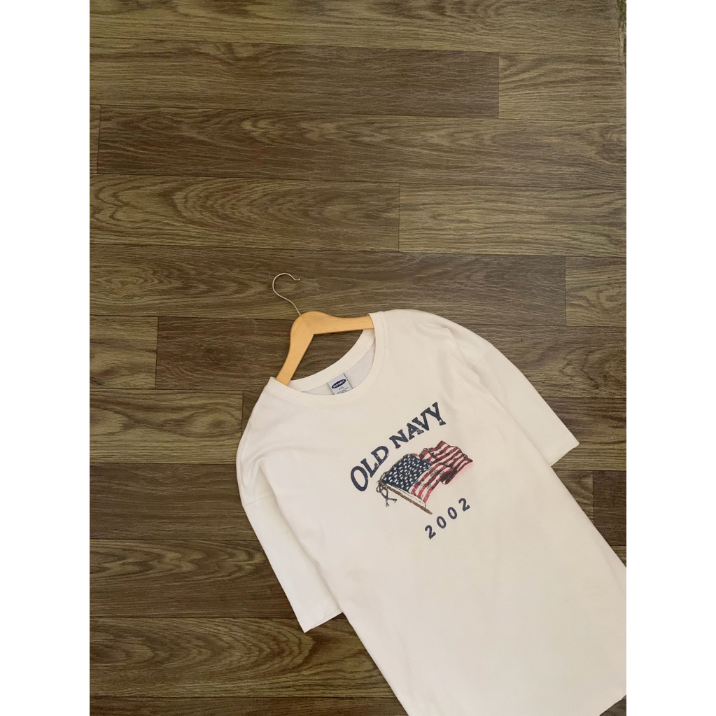 เสื้อยืด OLD NAVY Branded Whita Tee - ไซส์ใหญ่