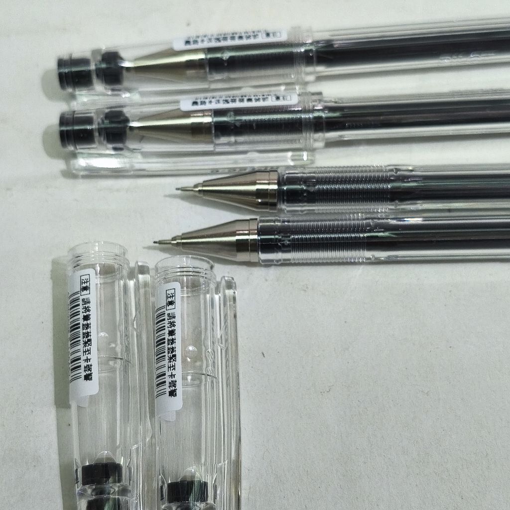 PILOT HI-TEC-C 0.3 ปากกาลูกลื่นสีดํา / ชิ้น