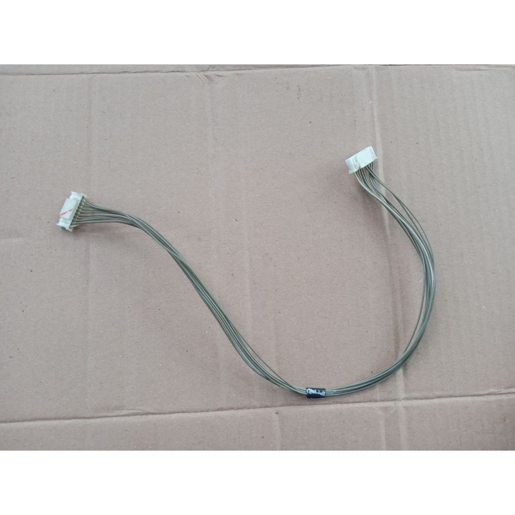 สายเชื่อมต่อจาก PSU เป็น MB Sharp LC-32DX888i