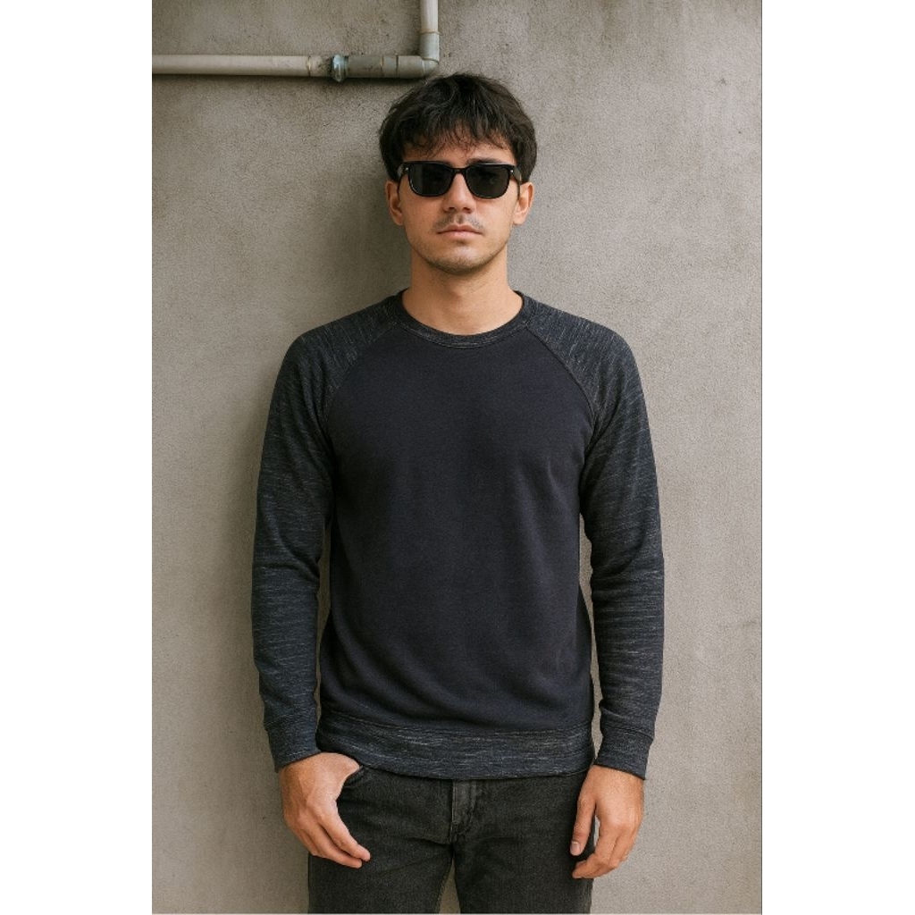 Crewneck / Sweatshirt UN1*L0 01 Size M (P66 x L52)