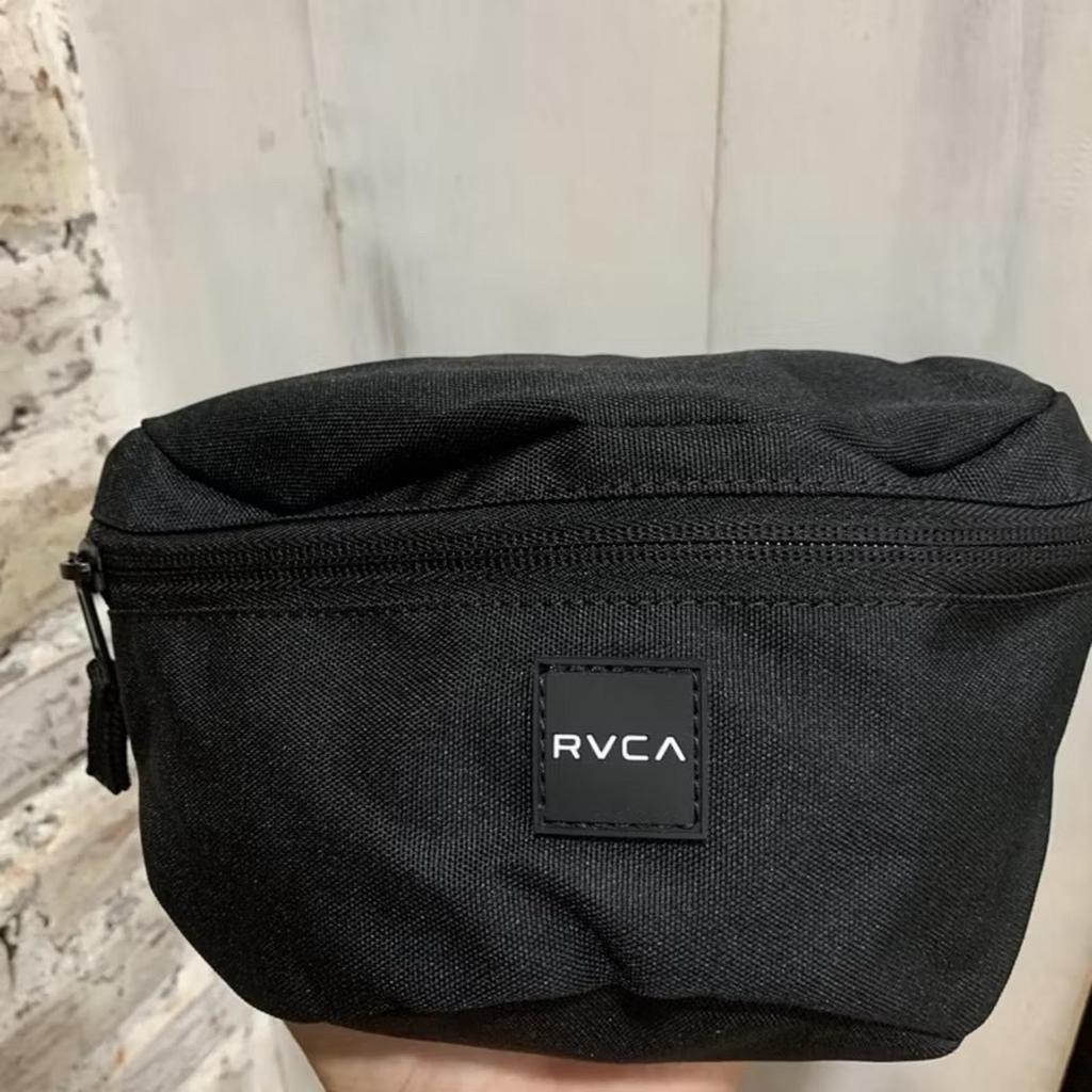 Rvca Original กระเป๋าคาดเอวผู้ชาย Rvca Waist Pack II สีดํา