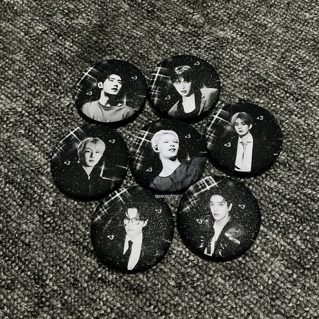 [ซื้อ 2 สําหรับมากกว่า SAVINGS] ปุ่มพินกลิตเตอร์ - enhypen - rockstar - เชอร์รี่โดย spaceofmi - jay sunghoon heesung ni-ki jungwon jake sunoo กลิตเตอร์พินน่ารัก cool kpop