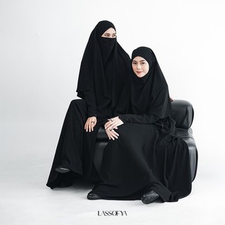 Lassofya - Abaya Gamis Syari Wanita Warna Hitam Premium Umrah Haji Look - Noora Dress Only