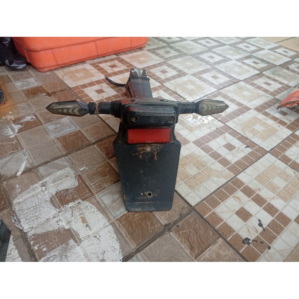 บังโคลนหลังเดิม minerva r150vx/ใหม่ vx