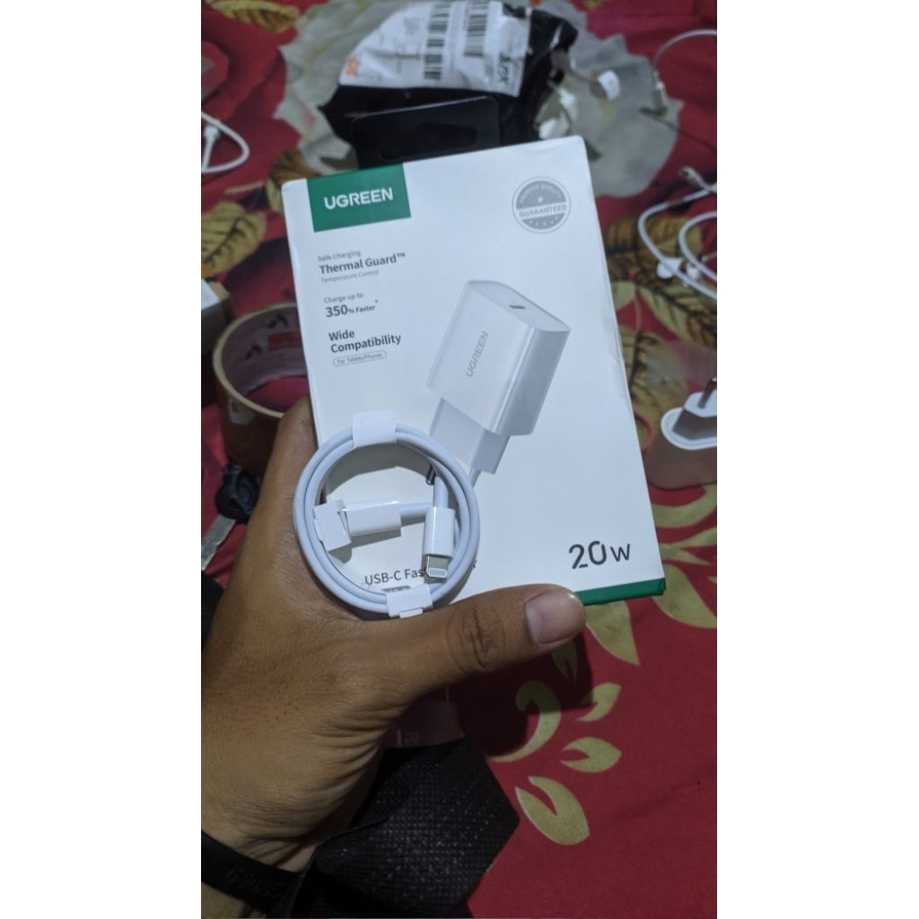 Ugreen เครื่องชาร์จ 20w + สายแท้ (ใหม่)