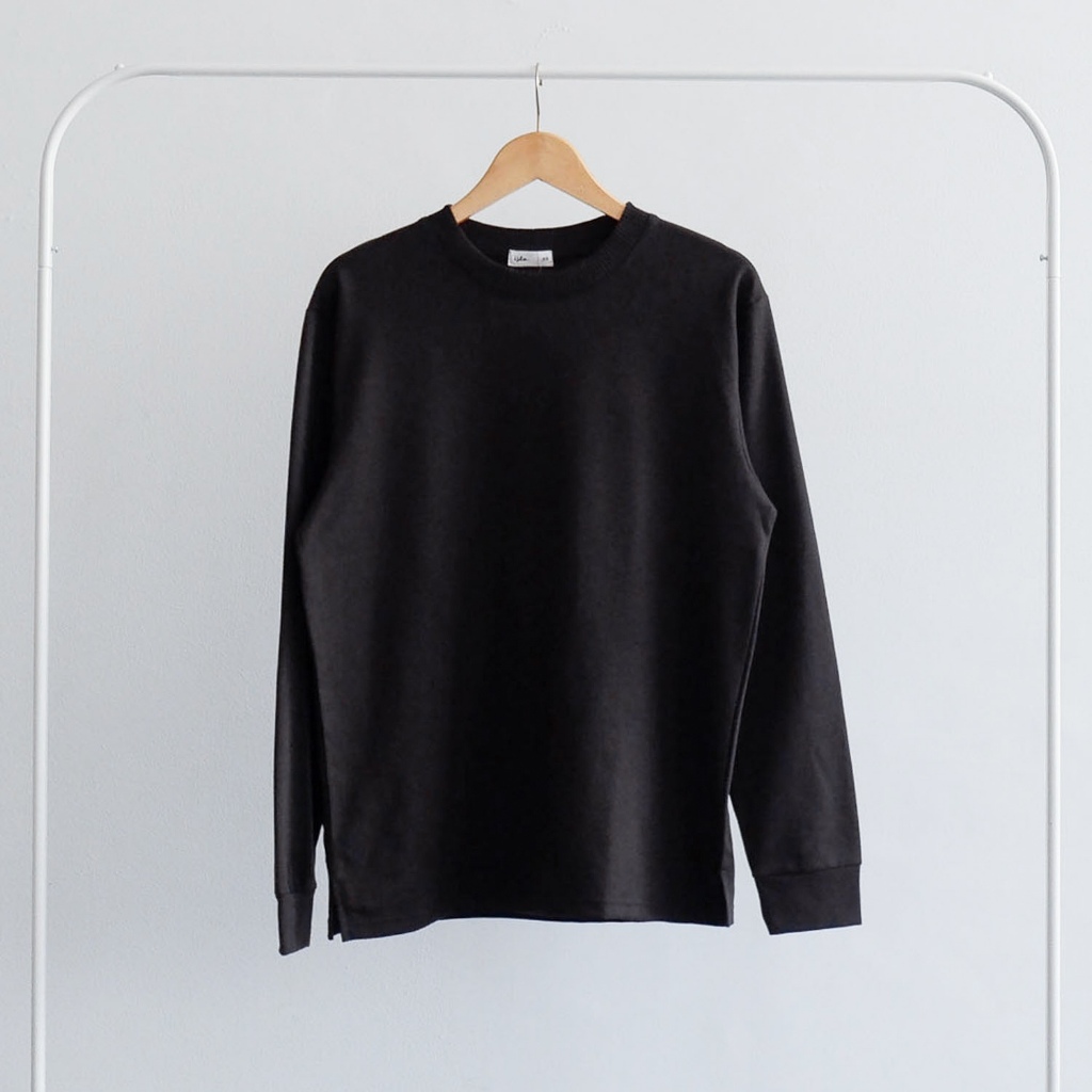 Isla (DEFECT SALE MINOR) เสื้อยืดคอกลม Hugo Top แขนยาว Unisex - เสื้อสเวตเตอร์ - เสื้อแขนยาวสําหรับบ