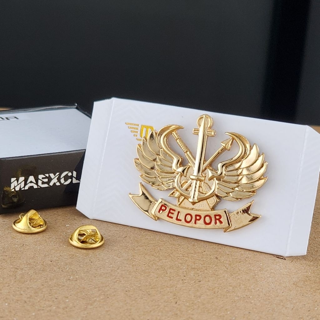 WING PIONEER BRIMOB BREVET BRIVET POLICE PIONEER PIN