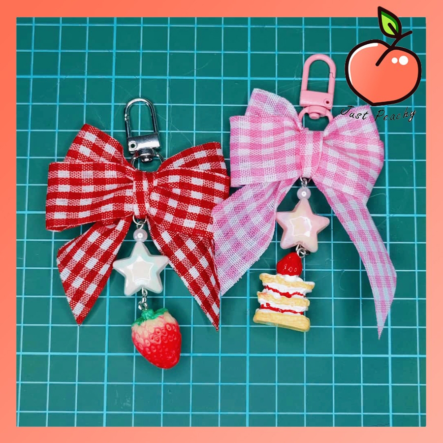 GANTUNGAN Coquette Bag Charm Aesthetic Strawberry Cake Bag Hanger วัยรุ่น Girly ของขวัญวันเกิด