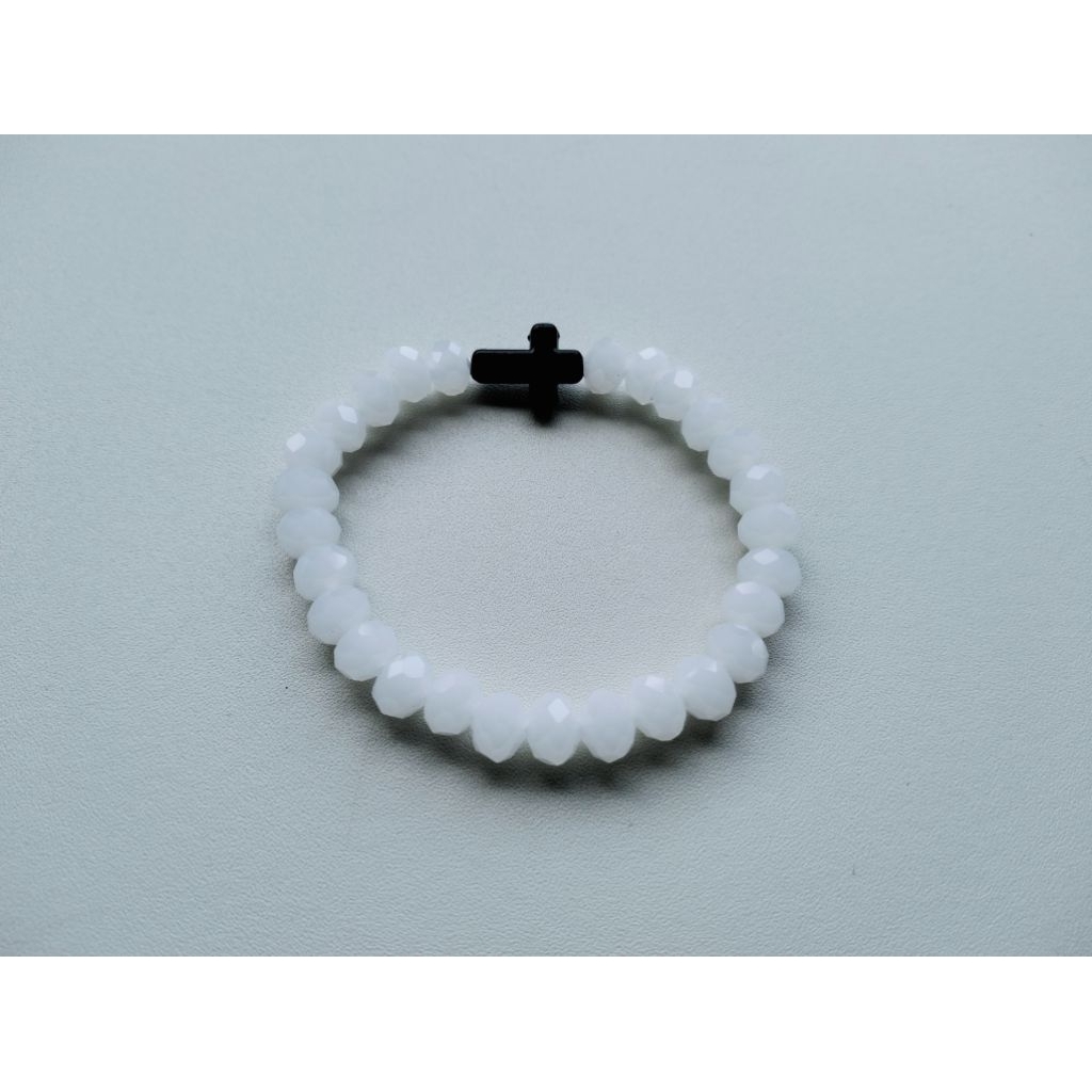 G729 CZECH CRYSTAL BEAD CROSS BRACELET สีขาว DOFF