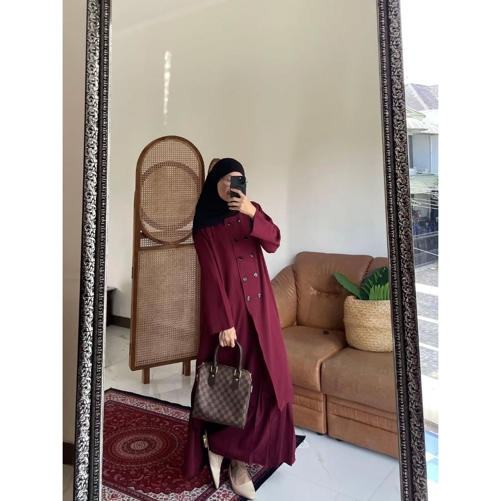 So Young Oneset / ชุดกระโปรง