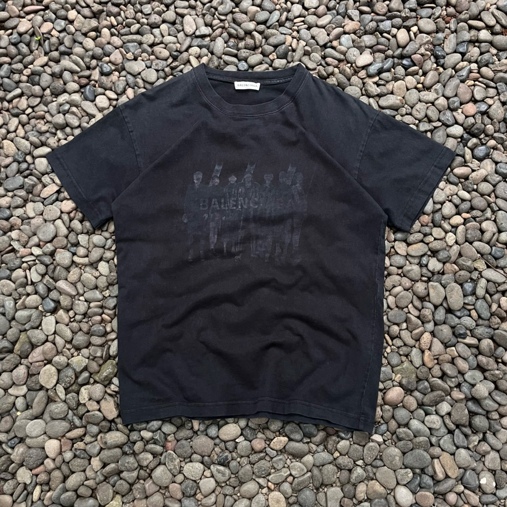 เสื้อยืด BLEN BLK FADE