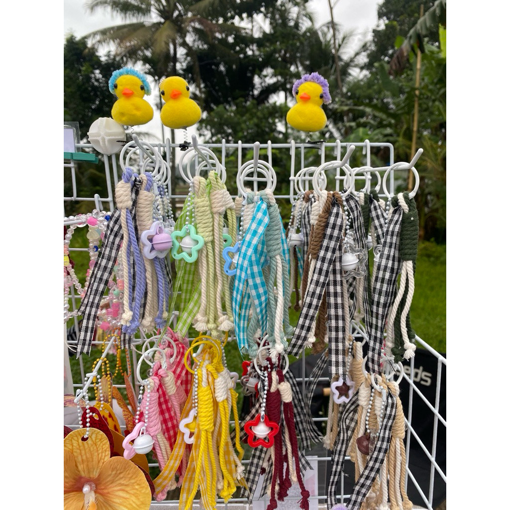 GANTUNGAN Kavya Bag Charm - ไม้แขวนเสื้อกระเป๋าสุนทรียศาสตร์