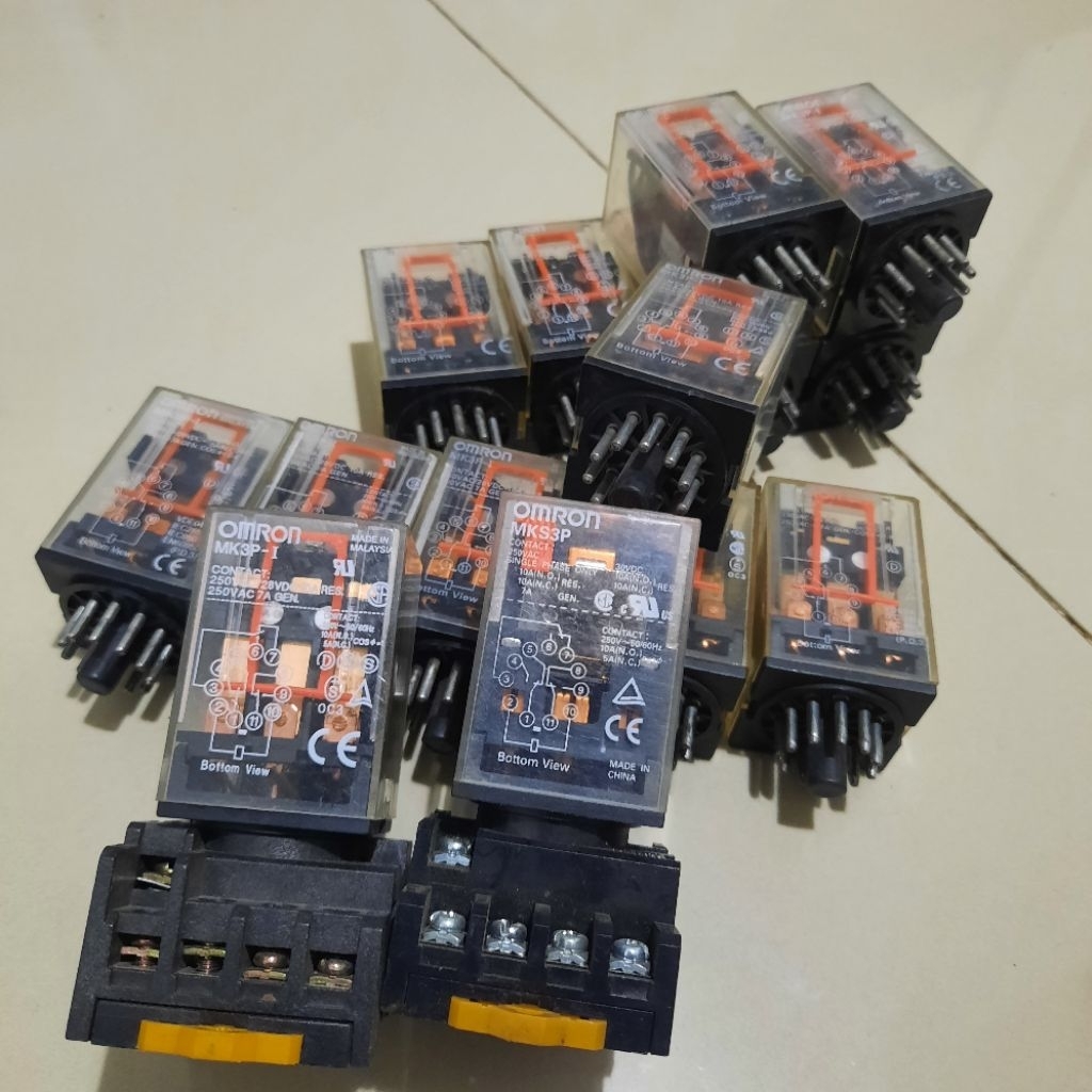OMRON MKS3P MK3P-I RELAY + ซ็อกเก็ตรีเลย์ Omron MK3P